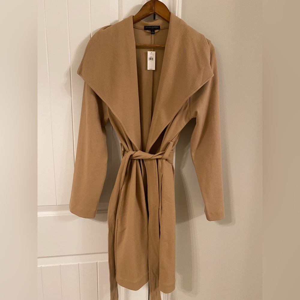 Banana Republic Tie Trench Coat- NWT, size L